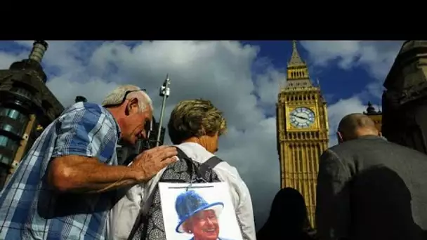 Patience et larmes pour un dernier salut à Elizabeth II