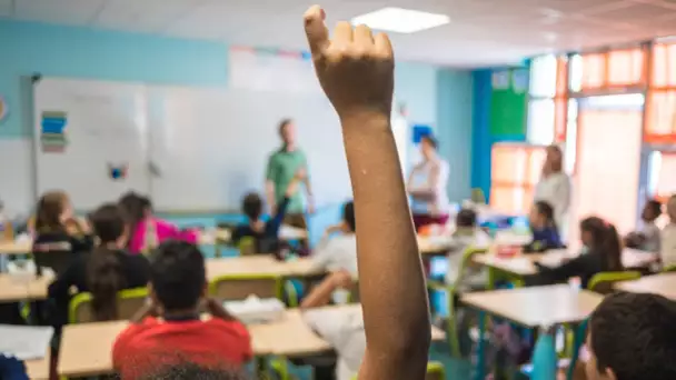 Pénurie d'enseignants : "Il manque un prof dans près de la moitié" des collèges et lycées