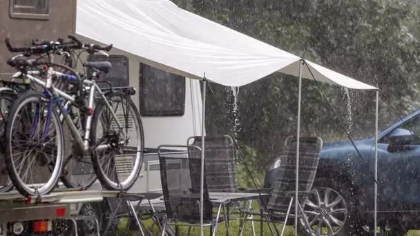 Micro-ondes, pas de barbecue, polaires... Dans ce camping d'Île-de-France, on s'adapte à la météo…