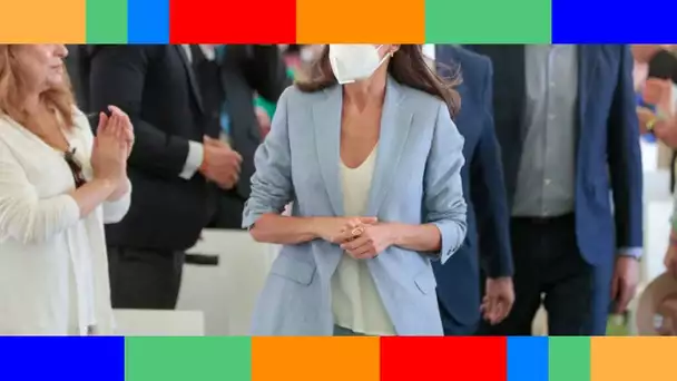 Letizia d'Espagne  guérie du covid, elle s'affiche radieuse avec un tailleur décontracté chic en li