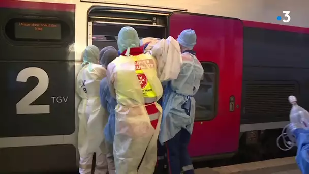 Coronavirus, évacuation par avion de patients alsaciens à Poitiers