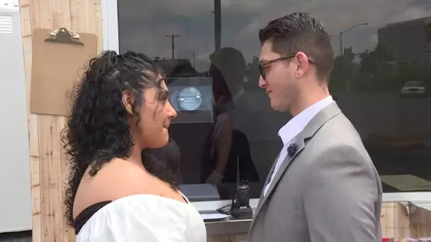 En Californie, les mariages reprennent mais derrière une vitre