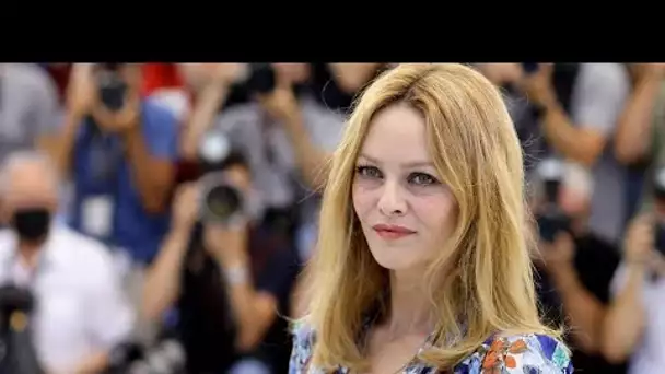 Vanessa Paradis au théâtre et face à une première polémique : « Ce n’est pas...