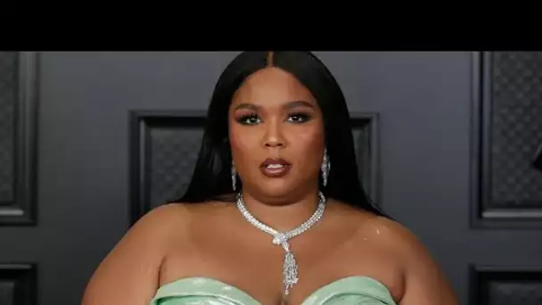 Lizzo : Après les larmes de la chanteuse à cause de commentaires haineux, Facebook...