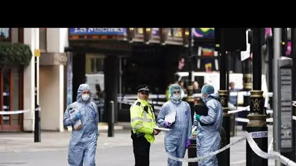 Londres : deux policiers blessés après avoir été poignardés