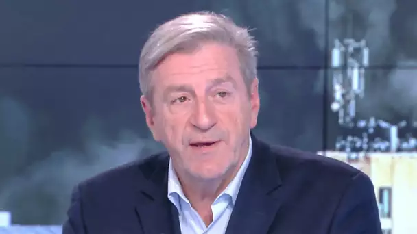 "J'ai métamorphosé Macron de président de la République à président des constats" (Éric Revel)