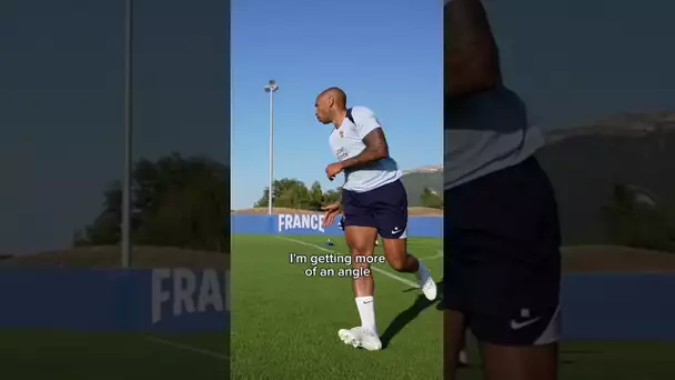 Thierry Henry est ici pour jouer 😎#shorts