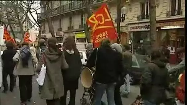 [Paris : manifestation pour défendre la condition et le droit des femmes]