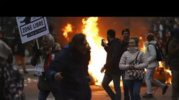 Bruxelles : grand rassemblement des anti-pass, heurts avec la police