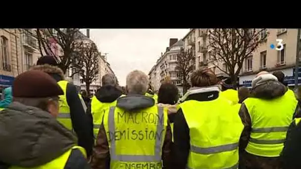 manifestation gilets jaunes à Caen, 1 er décembre 2018