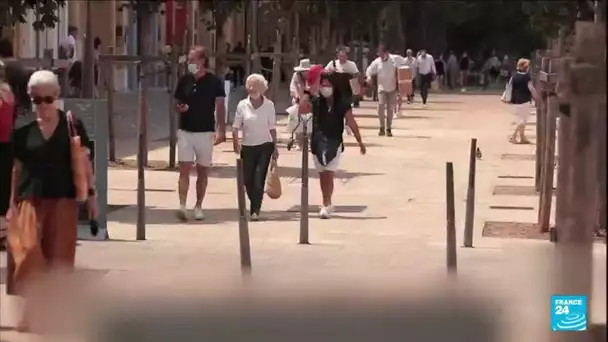 Déconfinement en France : les Français ôtent le masque en extérieur