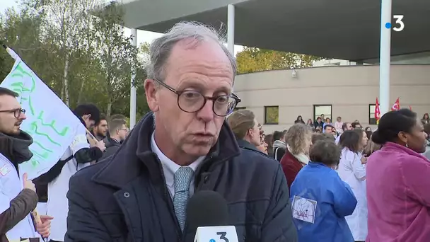 Mobilisation au CHU de Poitiers, le doyen de la faculté de médecine soutient la mobilisation