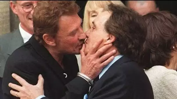 "Vous saviez que Sardou et Johnny couchaient ensemble ?"... ce jour où Johnny Hallyday...