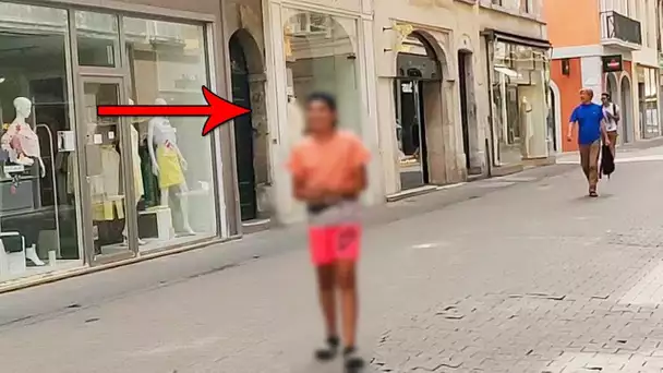 MOMO RACKETTÉ DANS LA RUE POUR UN SANDWICH !