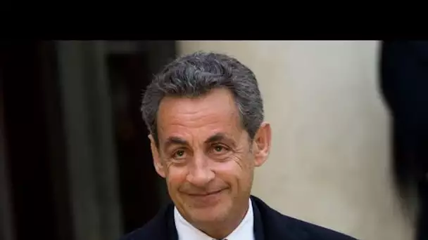 Club libertin : Le jour où Nicolas Sarkozy a interrompu un homme politique en plein...