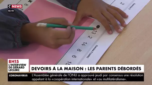 Confinement : les parents débordés par les devoirs à la maison