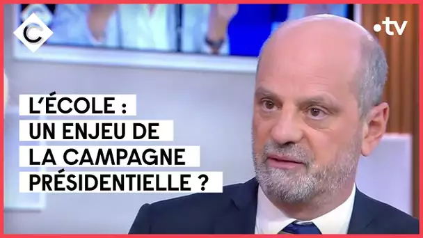 Jean-Michel Blanquer, Emmanuel Rivière - C à Vous - 17/01/2022