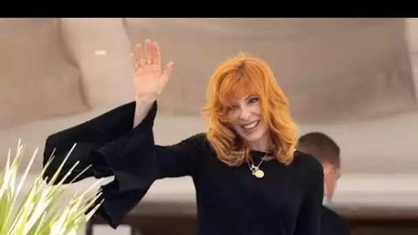 Mylène Farmer : ce selfie qui évoque les rumeurs de tensions dans le jury du Festival...