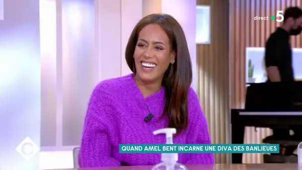 Amel Bent, toujours le poing levé - C à Vous - 21/01/2021