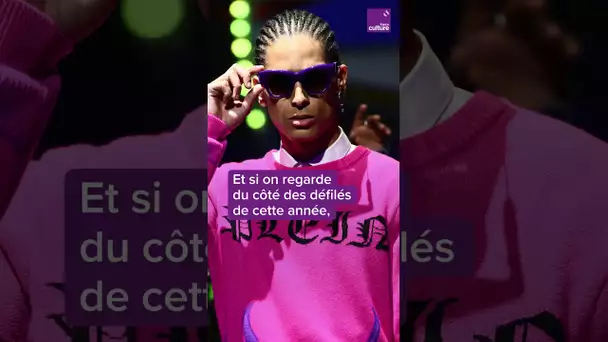 Les années 2000 sont de retour, pour le plus grand plaisir des fans de kitsch 💅