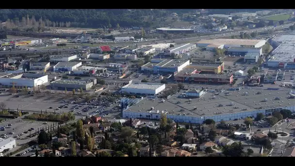 À Plan-de-Campagne, une coupure d'électricité malveillante est une "catastrophe" pour les commerç…