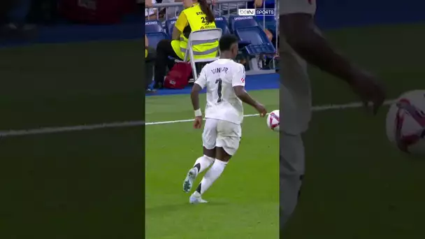 😍 Le football, c'est trop facile pour Vinicius Jr ! 🇧🇷 #shorts