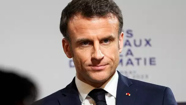 "Emmanuel Macron va droit dans le mur, il ne peut pas continuer comme ça" (Louis de Raguenel)