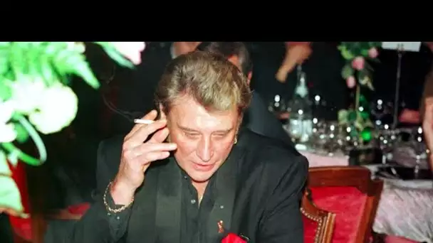 Johnny Hallyday pas dupe des pique-assiettes : sa petite vengeance