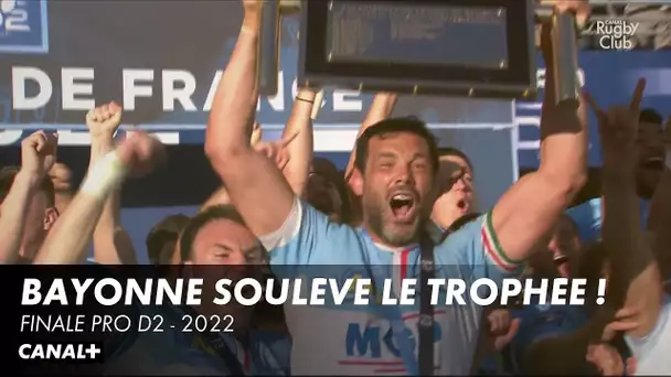 Bayonne soulève le trophée - Finale PRO D2