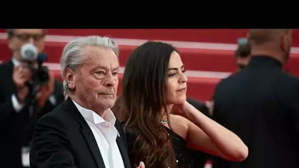 Alain Delon va bientôt « sortir du silence » : sa fille Anouchka en dit plus