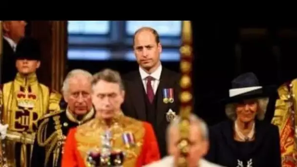 Le prince William agit en tant que «lieutenant de confiance de la reine» alors que la royauté entre