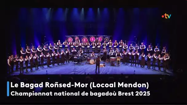 Bagad Roñsed-Mor (Locoal Mendon) au championnat des bagadoù 2025