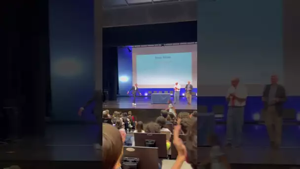 😂 Quand le fils de Marcelo fait le "SIUU" de CR7 pendant sa remise de diplôme ! #shorts