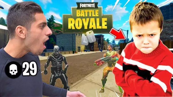 LE BÉBÉ  LE PLUS FORT AU MONDE SUR FORTNITE ! INCROYABLE