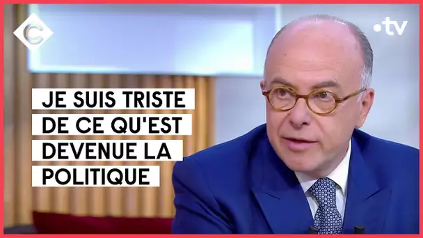 Le regard sur la gauche de Bernard Cazeneuve - C à Vous - 18/01/2022