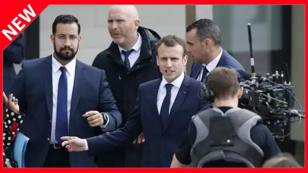 Alexandre Benalla incognito derrière son masque à Saint-Tropez