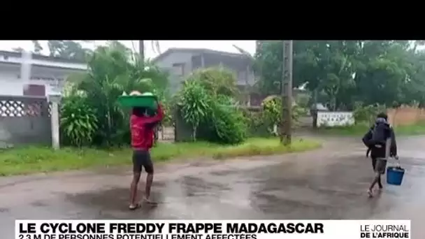 Le cyclone Freddy frappe Madagascar • FRANCE 24