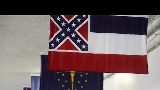 États-Unis : l'emblème confédéré, symbole pro-esclavagiste, retiré du drapeau du Mississippi