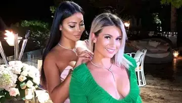 Carla Moreau a porté le sublime cadeau de Maeva Ghennam à son mariage !