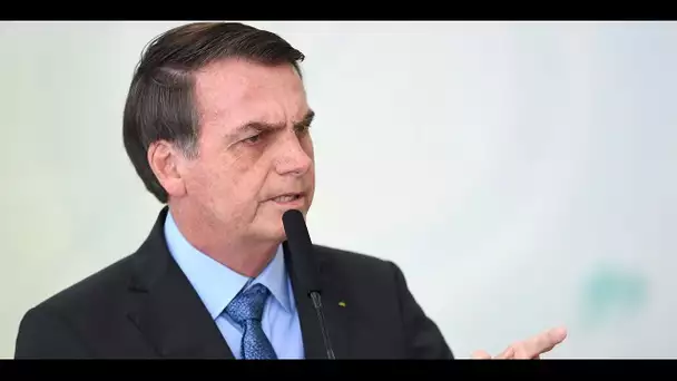 Feux en Amazonie : les experts pointent du doigt Jair Bolsonaro, "capitaine tronçonneuse"