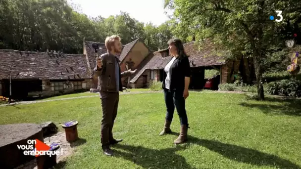 La cathédrale Jean Linard au village de La Borne dans "On vous embarque"