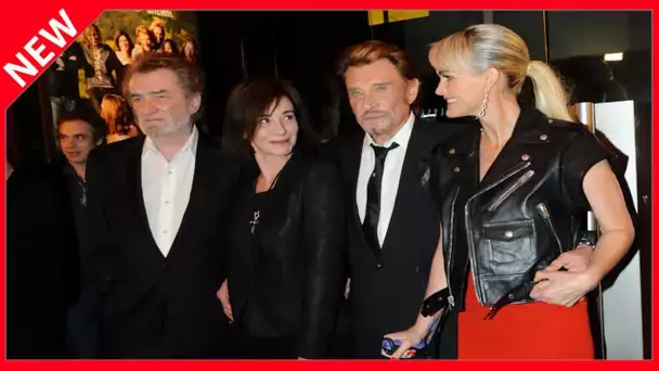 ✅  Laeticia Hallyday virulente avec Eddy Mitchell qui l’a abandonnée