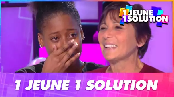 Marieme, 22 ans et endettée, très émue après avoir décroché son premier CDD à Webedia !