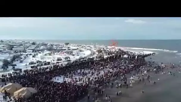 Chili : 5000 personnes ont plongé dans l'eau glaciale pour la "Baignade du Detroit"