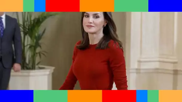 👑  Letizia d'Espagne chic : découvrez le prix de son ensemble rouge Hugo Boss