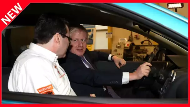 ✅  Boris Johnson : les images chocs d'un manifestant se jetant devant sa voiture