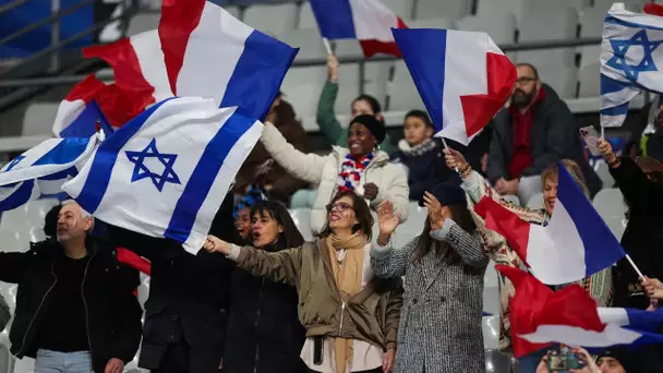 France-Israël : deux incidents mineurs à déplore dans les trinunes lors du match