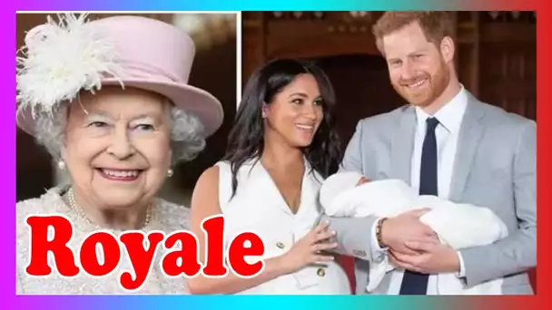 Archie Harrison 'adore' le c@deau de Noël inhabituel de la reine que Meghan Markle a demandé