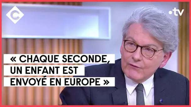 Comment l'Europe accueille les réfugiés ukrainiens, avec Thierry Breton - C à vous - 17/03/2022