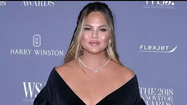 Cyber-harcèlement : Chrissy Teigen assume son comportement de "troll" et s'excuse